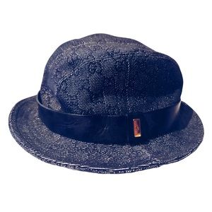 Authentic Gucci hat. Excellent condition.